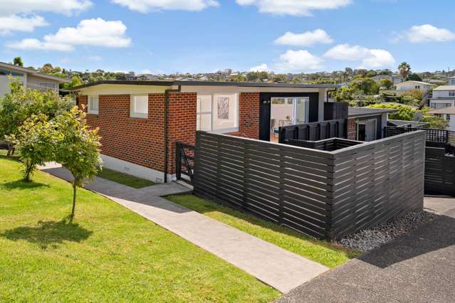 Coastal Charm Meets Modern Convenience