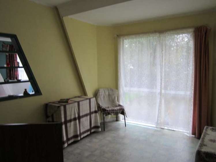 2/20 Tyndall Street Pahiatua_5