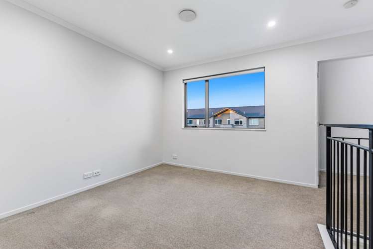35 Pencaitland Drive Flat Bush_15