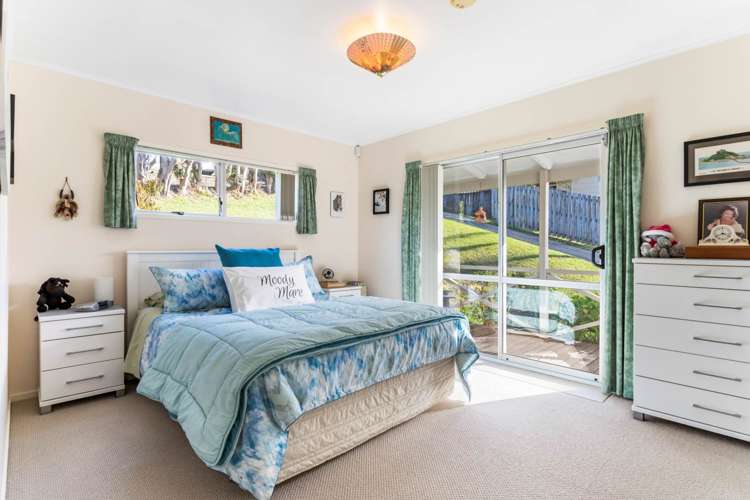 42a Target Road Totara Vale_4