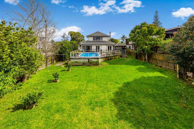 32 Evans Road Weymouth_16