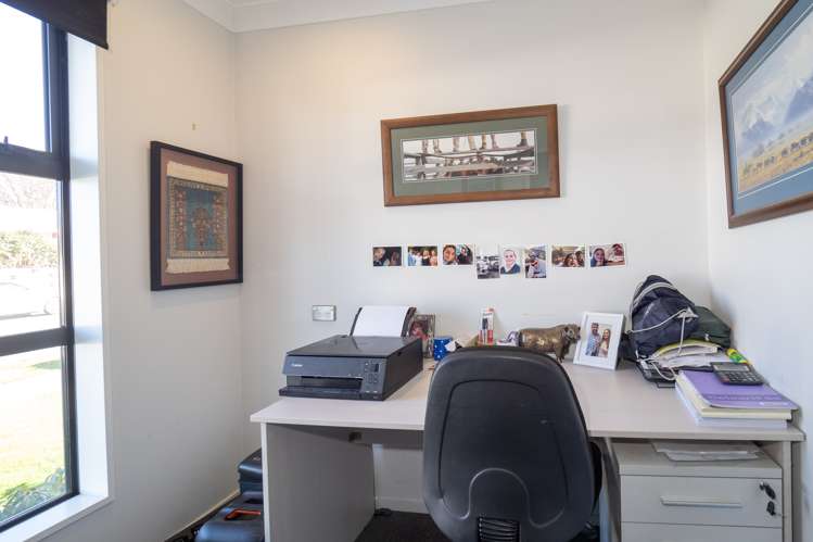 6 Woodham Drive Allenton_13