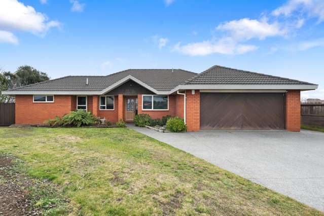 Reserve-Side Living with Lifestyle in Mind