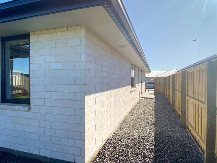 6 Hollows Lane Rolleston_16