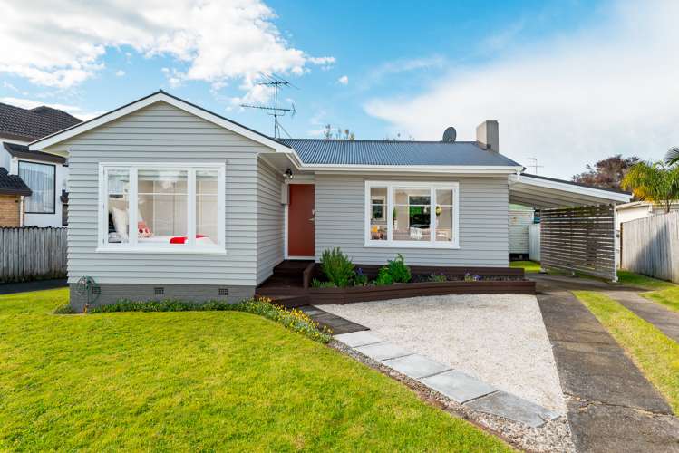 98 Elliot Street Howick_0