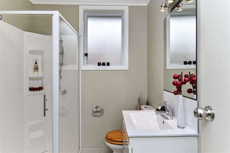 1/85 Lake Road Belmont_9