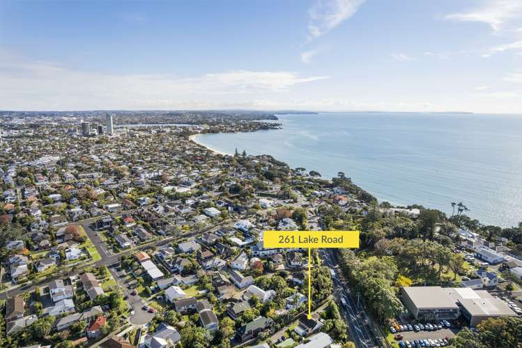 261 Lake Road Belmont_18