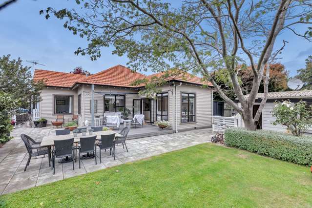 Exclusive Tui Street - As Is Where Is