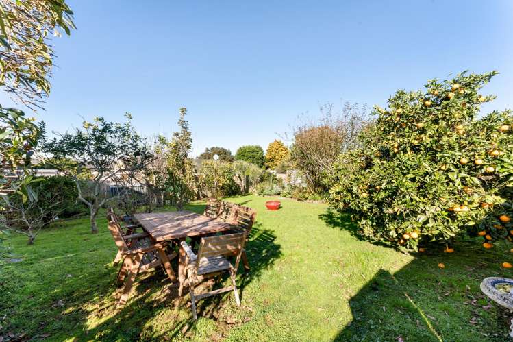 15 Jaemont Avenue Te Atatu South_38