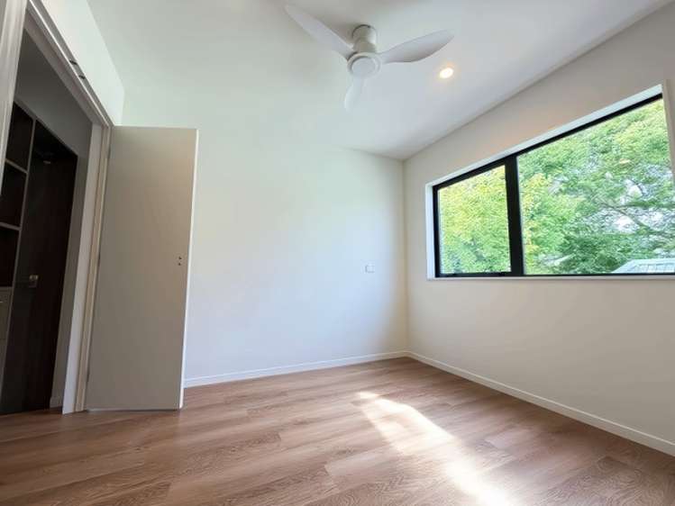 9/2145 Great North Road Avondale_9