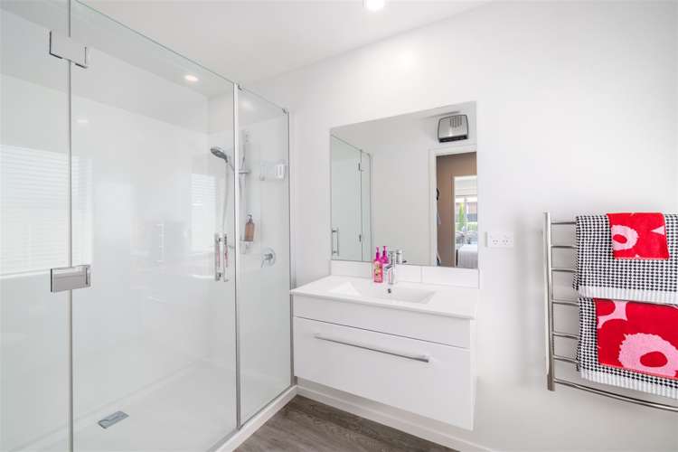 13 Leader Street Marshland_12