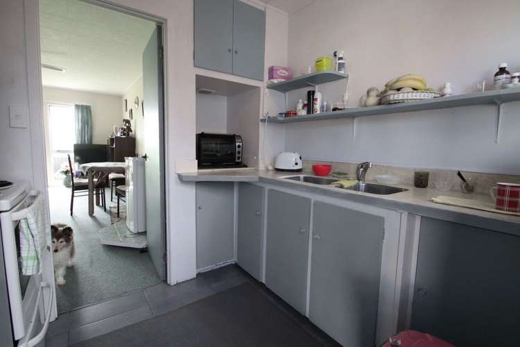 35e Springs Road Parakai_5