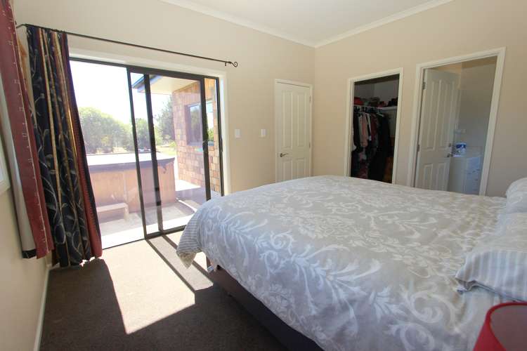 19 Hinepango Drive Rarangi_16