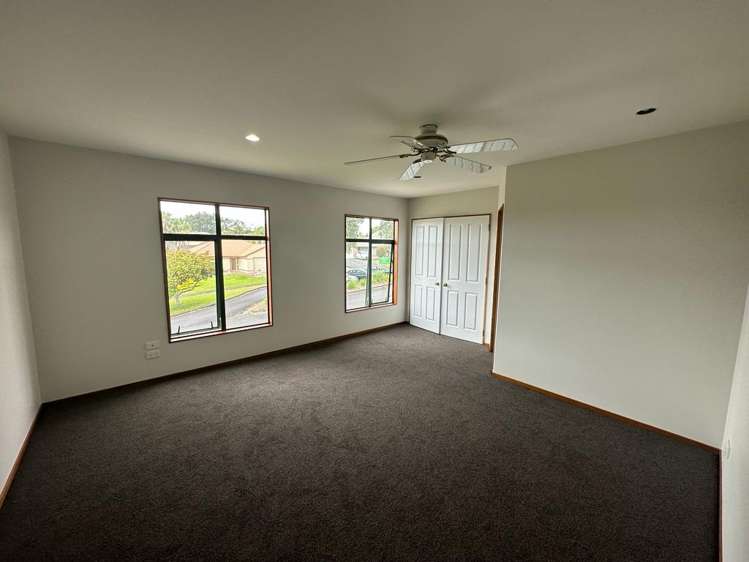 15 Rosebay Rise Henderson_11