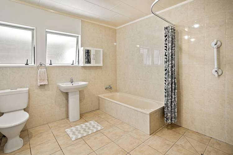 7 Ringwood Place Whitianga_14