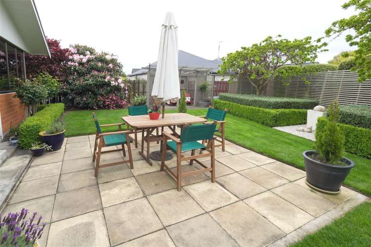 9 Burton Place Allenton_17