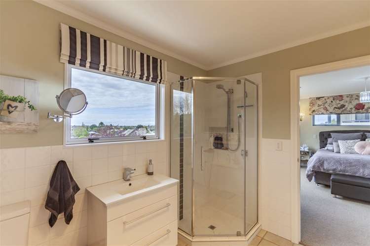 43 Hetley Crescent Taradale_15