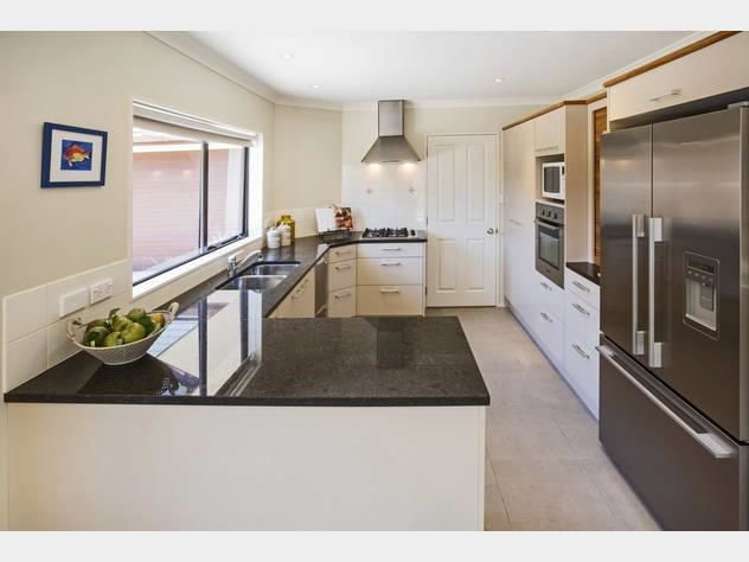 10a Waller Avenue Bucklands Beach_2