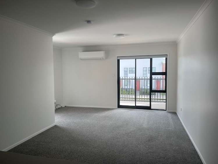 49 Kauri Amber Road Westgate_2