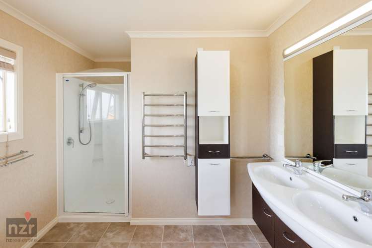 8 Millennium Way Feilding_9