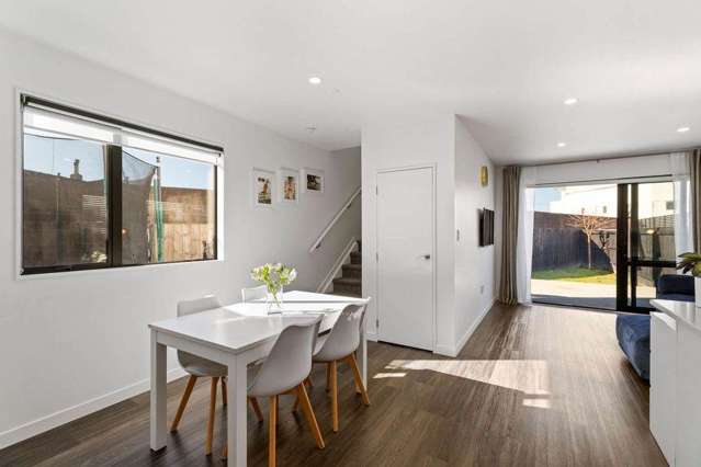 9/3 Abbotleigh Avenue Te Atatu Peninsula_3