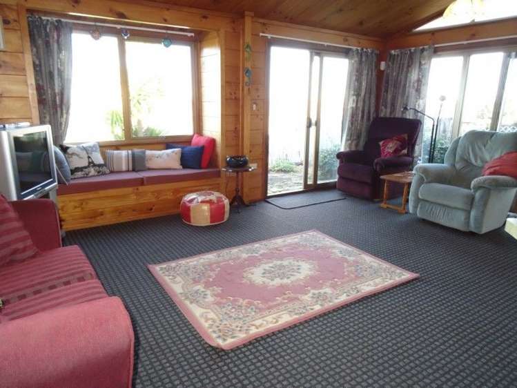 207 Grafton Road Thames_4