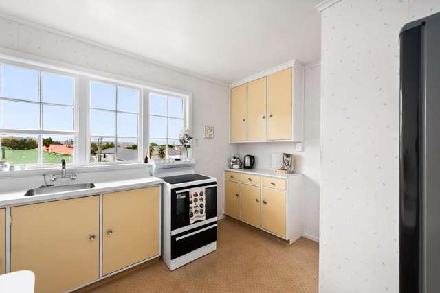 Flat 6/95 Whites Line East Waiwhetu_3