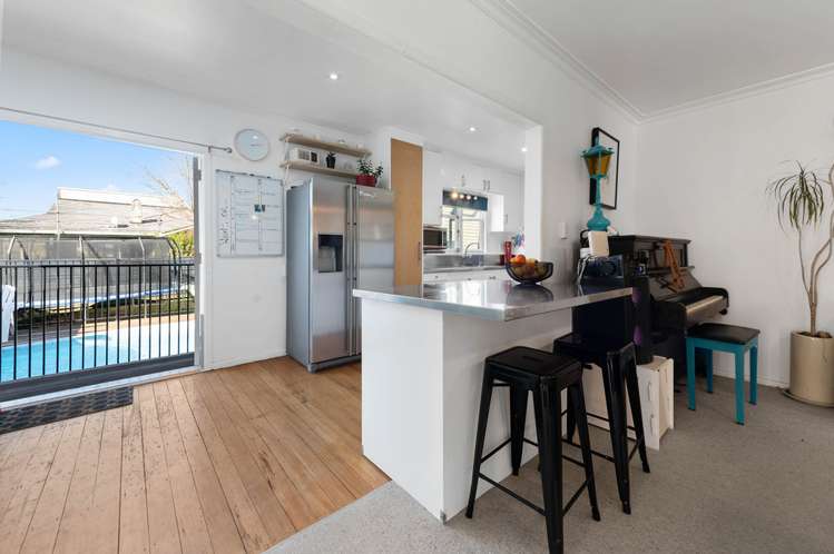 56 Devon Street Glenholme_10