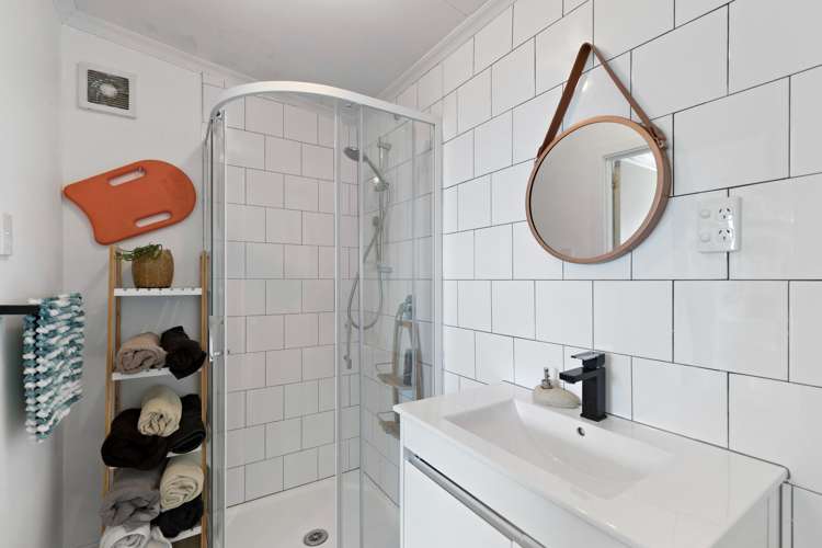 31 Violet Street Riverton_20