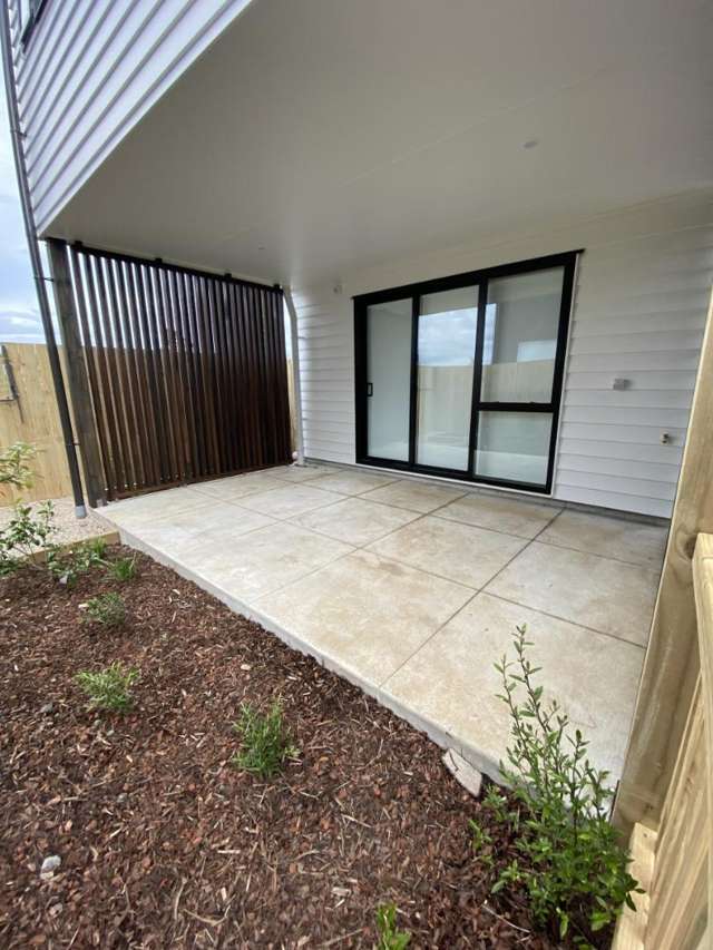 2/5 Brandon Road Glen Eden_3