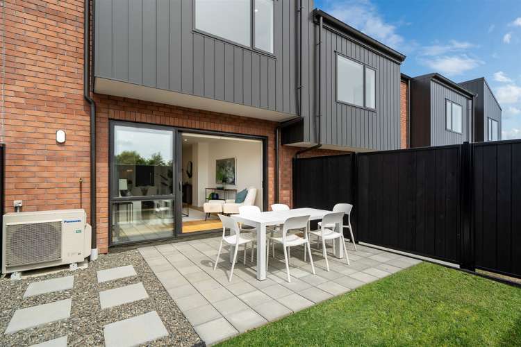 6 Mahinga Kai Way Belmont_9