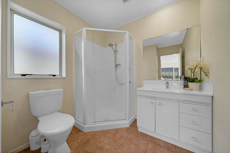 1/15 Tolben Place Golflands_16