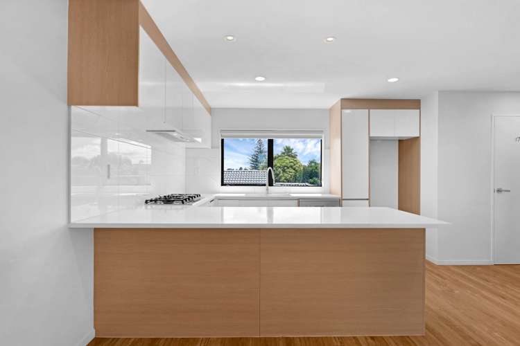 8/20 Charles Street Papatoetoe_3