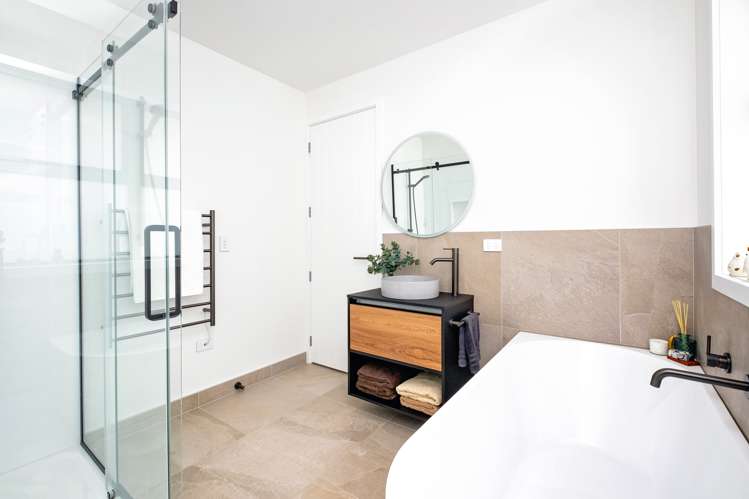 7 Rangataiki Place Awatoto_17