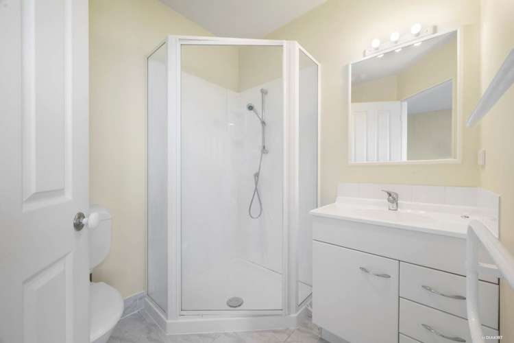 1/14 Mossop Rise Glenfield_5