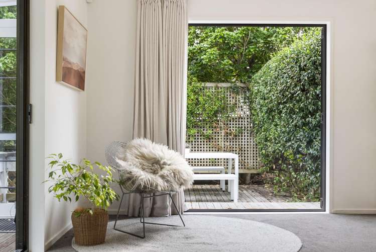 1/72 Gloria Avenue Te Atatu Peninsula_3