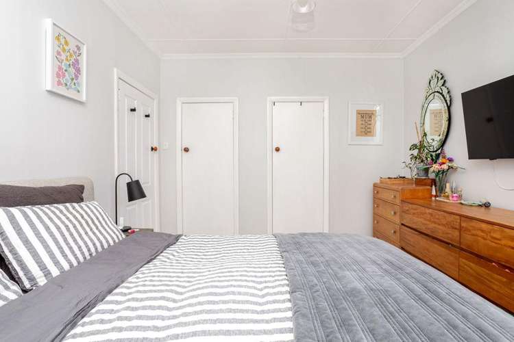 38 Queen Street Dannevirke_12