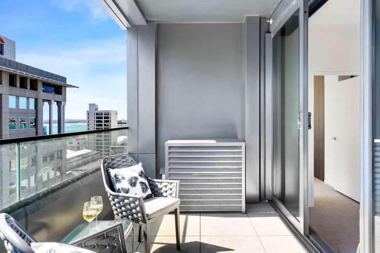 1306/10 Commerce Street Auckland Central_10