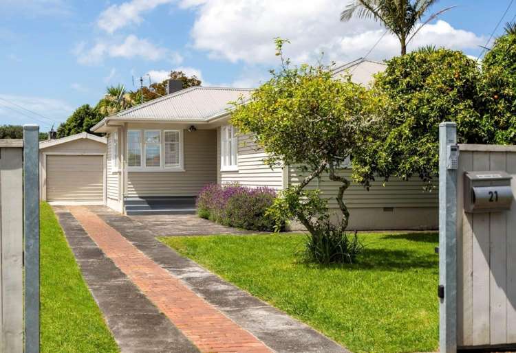 21 Wairau Avenue Avondale_2
