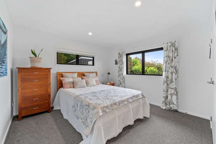 6 Laly Haddon Place Matakana_13