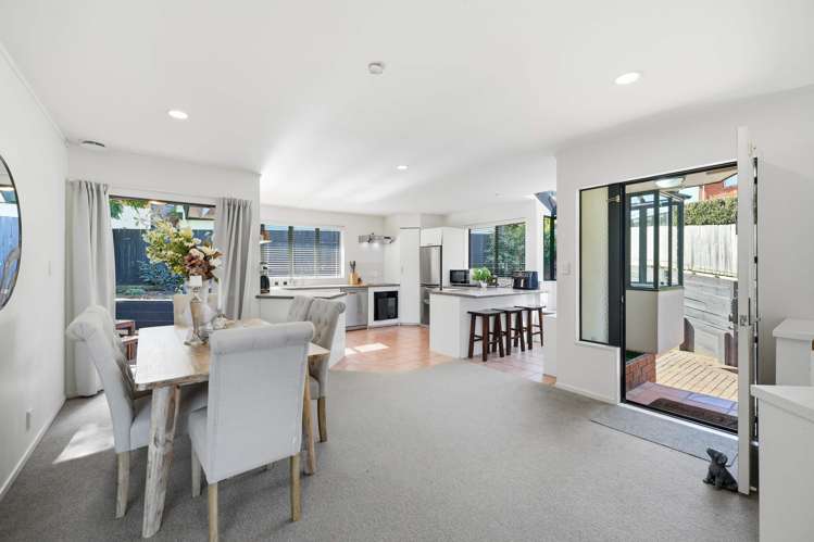 2/18 Stredwick Drive_4