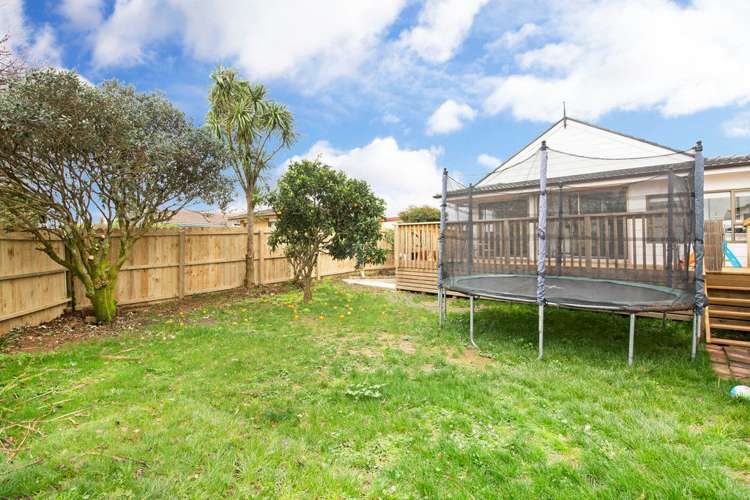 52 Hutchinsons Road Bucklands Beach_21