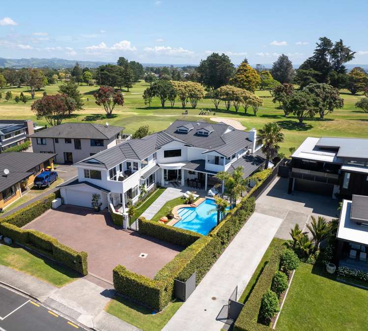 198 Oceanbeach Road Mt Maunganui_1