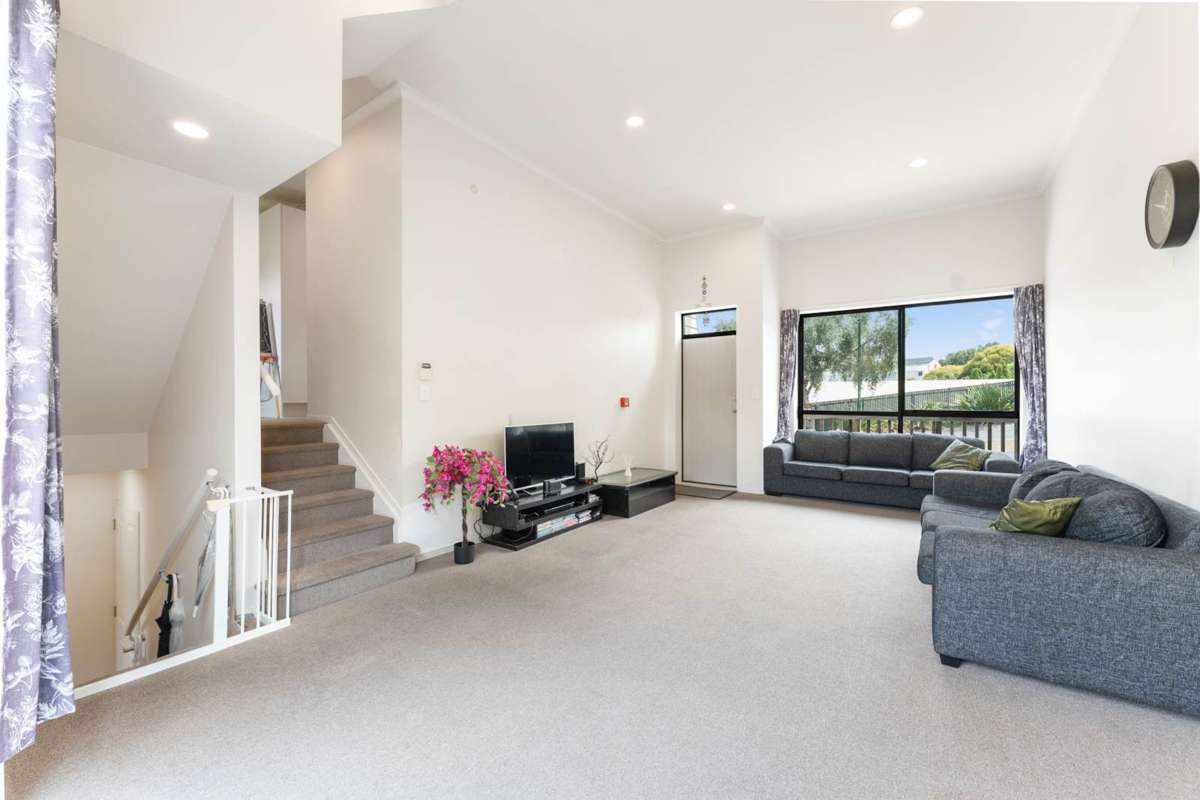 6/2 Swan Hill Drive_3