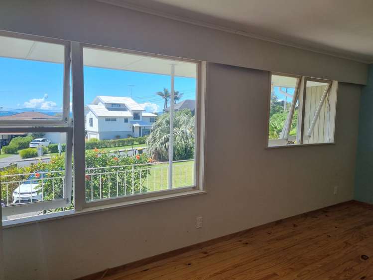 33 Deerness Crescent Algies Bay_12