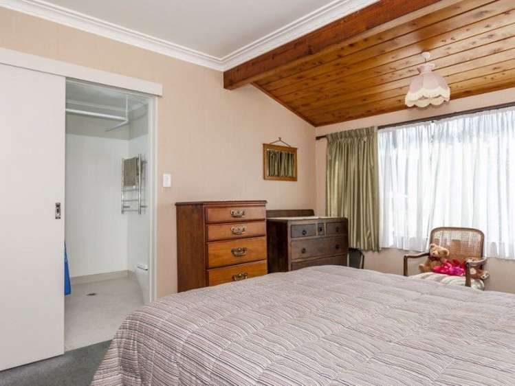 108 Fernleigh Glade Whangamata_13