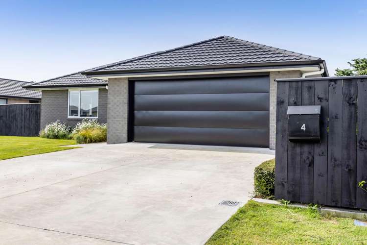 4 Pukatea Street Hawera_23
