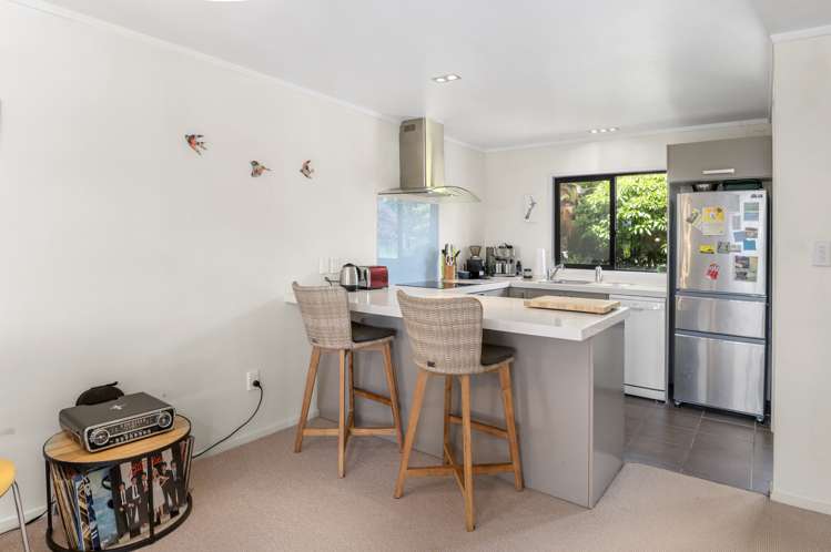 87 Huia Street Waikanae_9