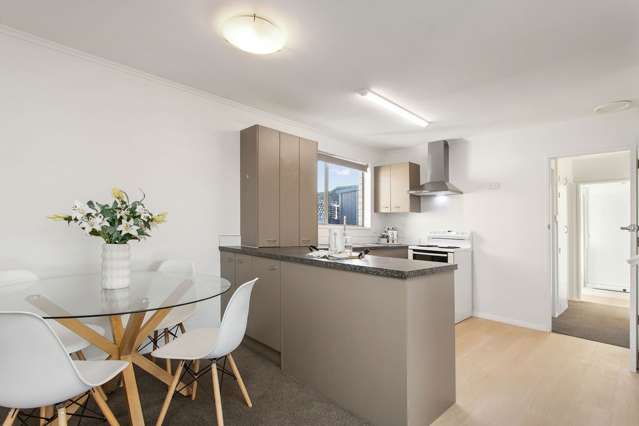 7 Omega Place Casebrook_2