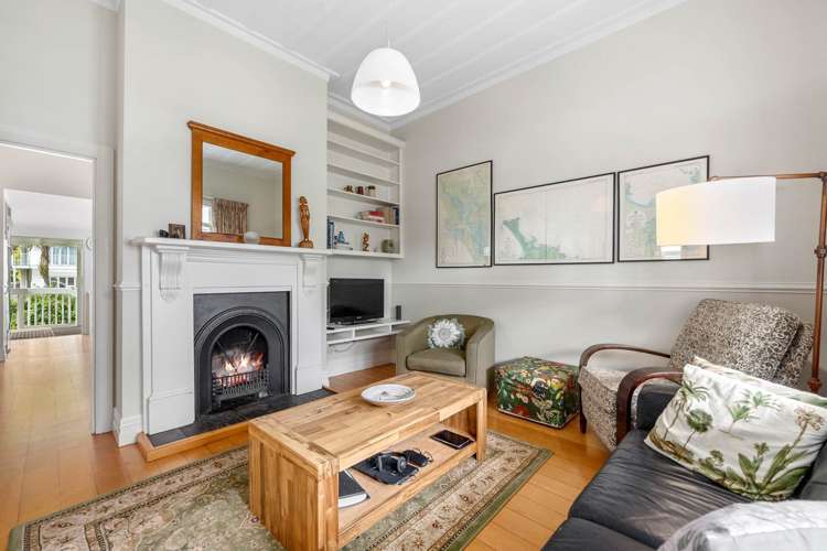 14 Owens Road Devonport_5